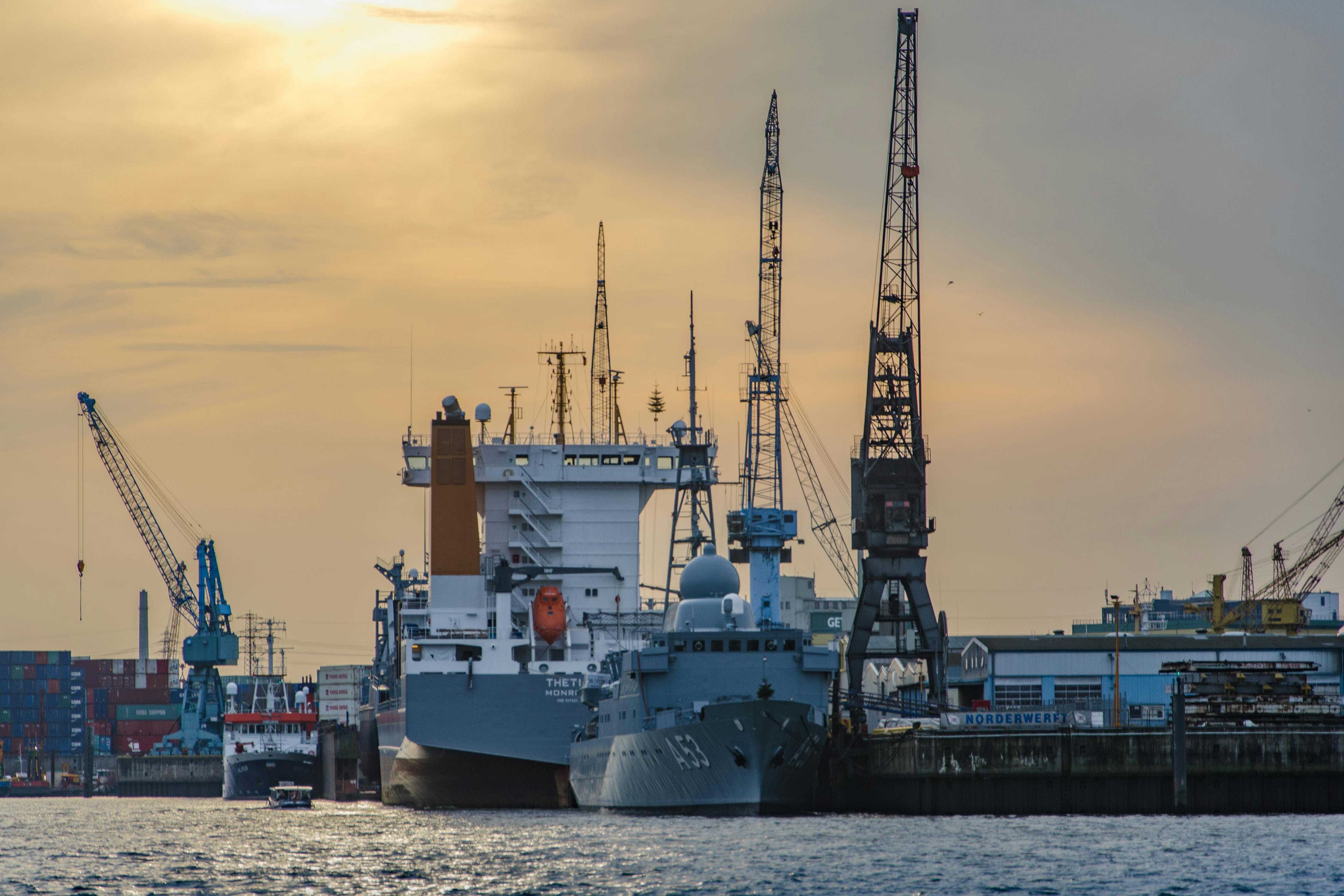 Marine & Heavy Transport